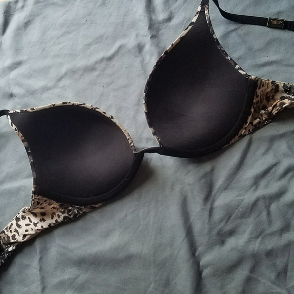 VS leopard rhinestone push up bra size 34b - Picture 4 of 4